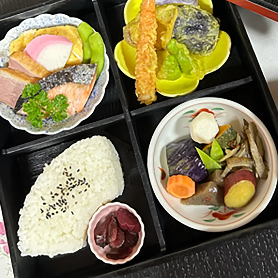 茨木産のお米を使った彩り弁当